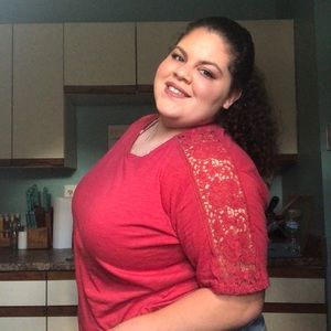 Meet your Posher, Marisa